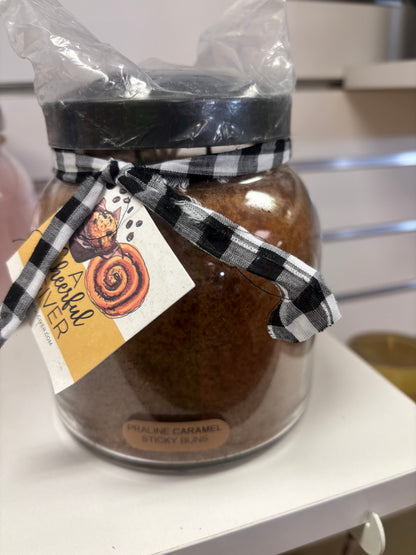 Praline Carmel Sticky Buns Candle –  Broadway Gifts And Flowers, Farmington NM